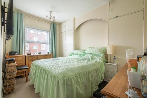 22 Fitzroy Street...