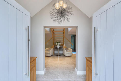 23 Worlington Roa...