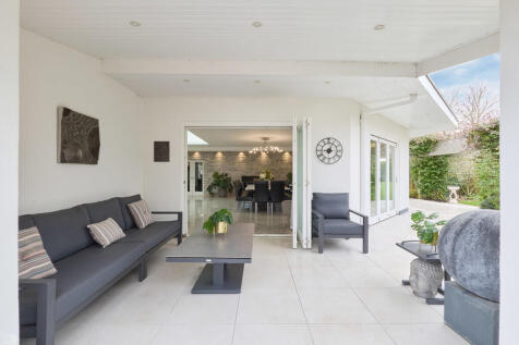 23 Worlington Roa...