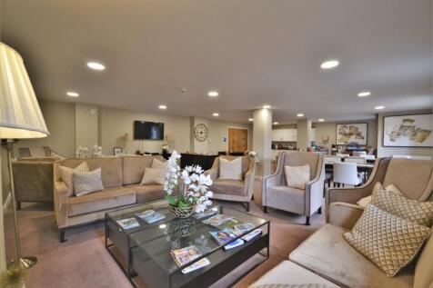 RESIDENTS LOUNGE