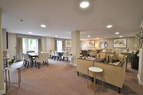 RESIDENTS LOUNGE