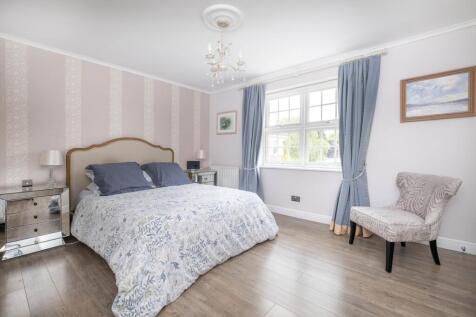 3-cotswold-close-...