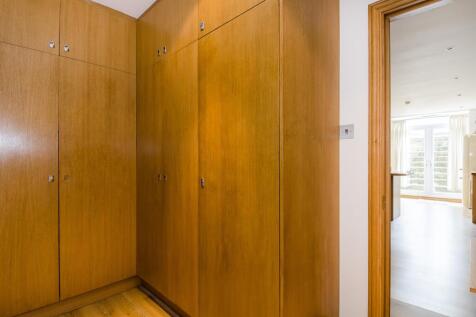 Walk In Wardrobe