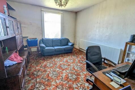 RECEPTION ROOMS