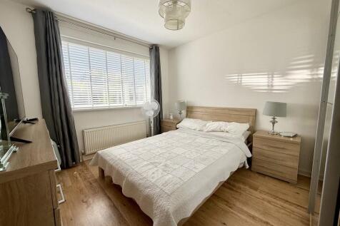 ROTHERHAMTOLETBED...