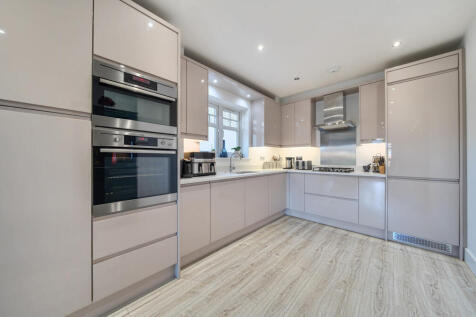 1361627-15-68e3ca...