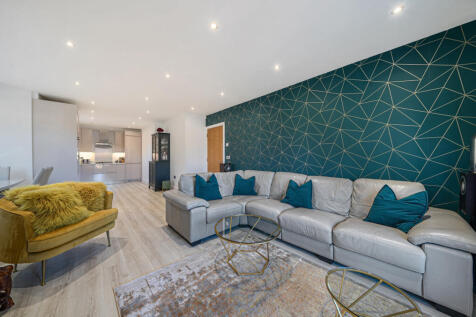 1361627-10-68e3ca...