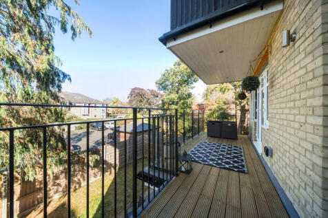 1361627-4-68e3ca7...