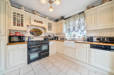 1363298-8-68e4fac...