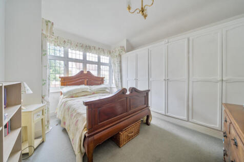 1363298-4-68e4fa9...