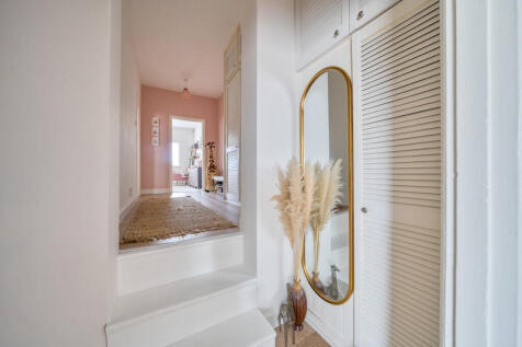 1365405-8-68f6199...