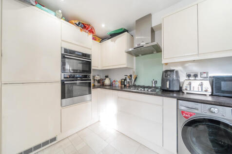 1361933-11-68f8b8...