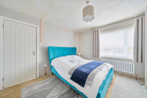 1371282-15-68ff5f...