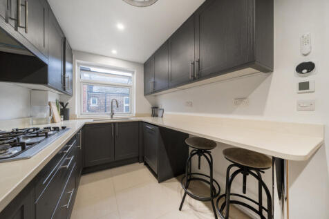 1366081-7-68fa093...