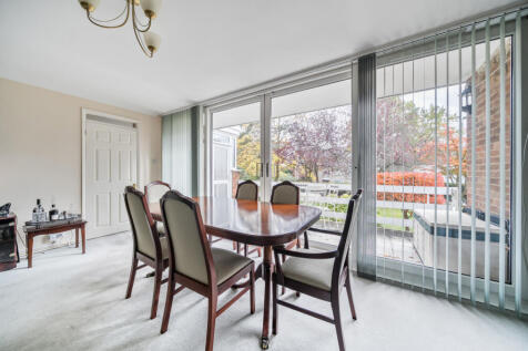 1374783-12-690897...