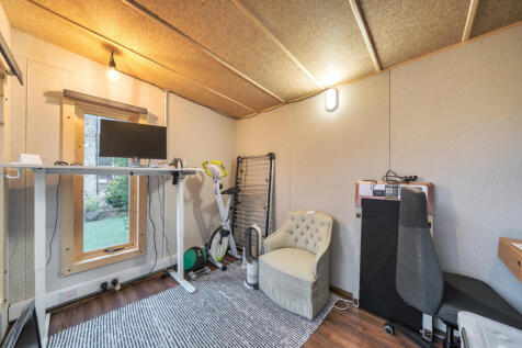 1373230-1-6908e23...