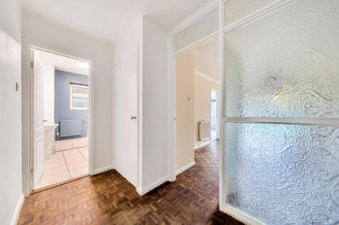 1376761-10-690c81...