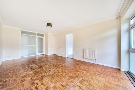 1376761-5-690c806...