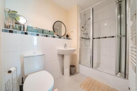 1340400-4-68a493d...