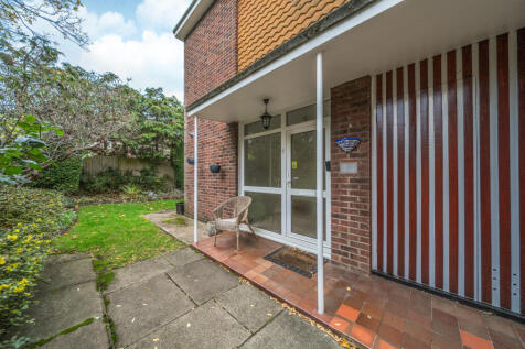 1380135-15-690da9...