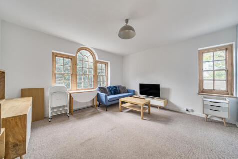 1371698-7-69148bf...