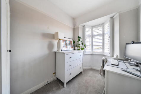 1385396-1-6927023...