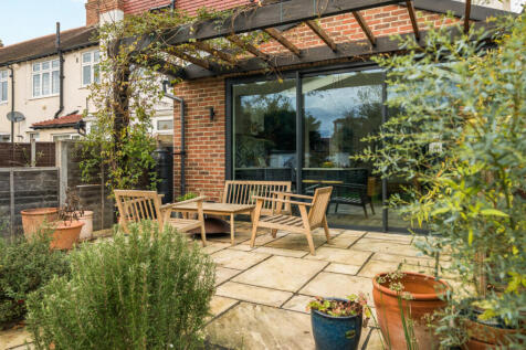 1384959-4-6925df7...