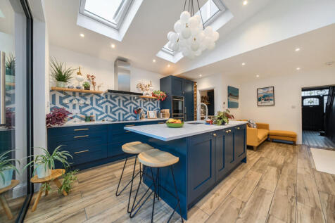 1384959-9-6925dfa...