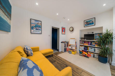 1384959-12-6925df...