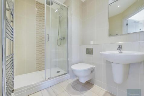 En-suite bathroom