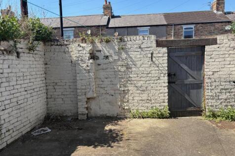yard b.jpg