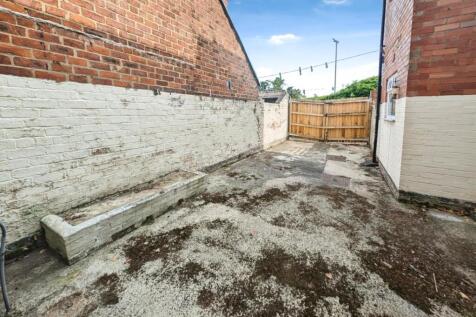 Private Rear Yard