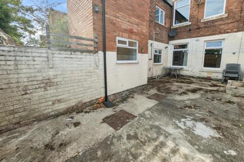 Private Rear Yard