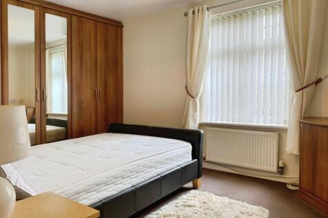 pbox-bedroom-316424.jpg