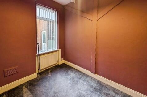 pbox-bedroom-334081.jpg