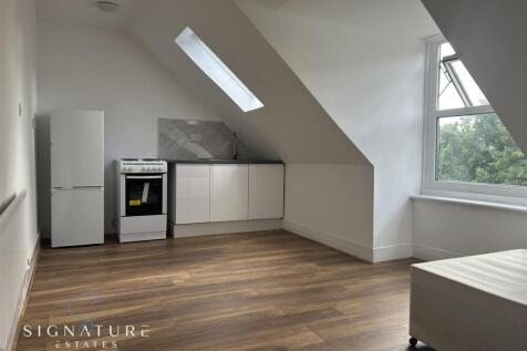 Front shot Re 1 .jpg