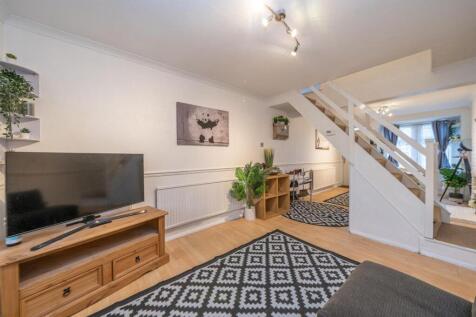 Lounge/ Dining Room
