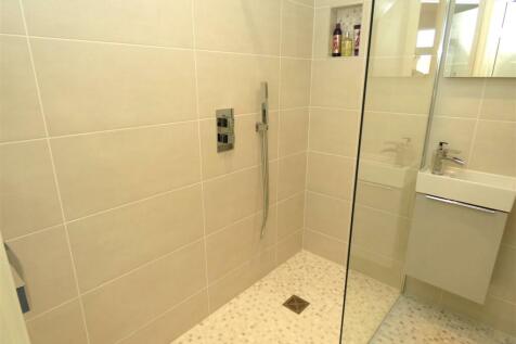 ensuite new.JPG
