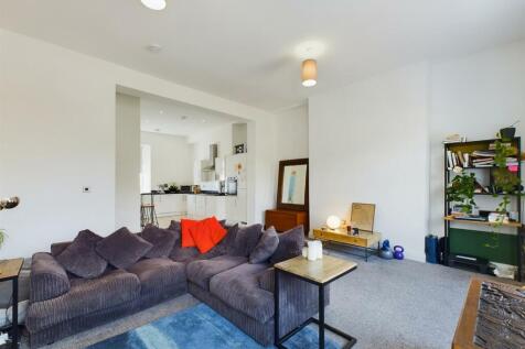 lounge 5.jpg