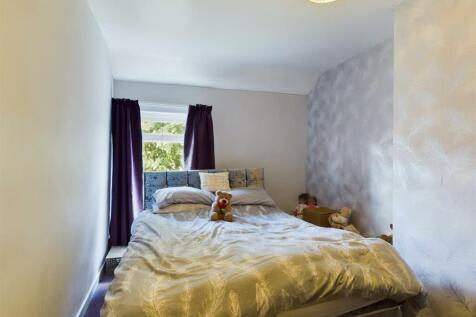 Bedroom One.jpg