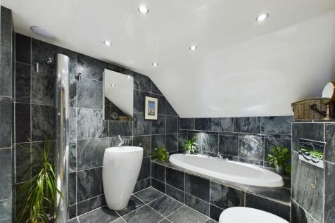 BATH 1.jpg