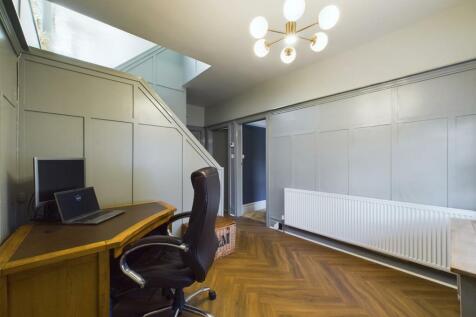 Hall 6.jpg