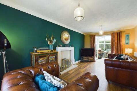Lounge 2.jpg