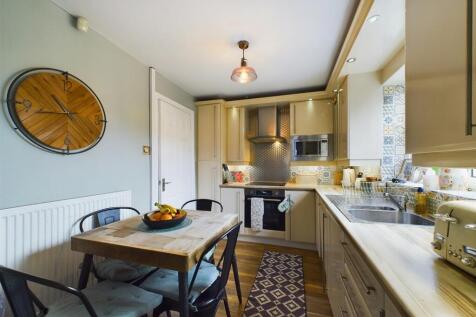 Kitchen 5.jpg