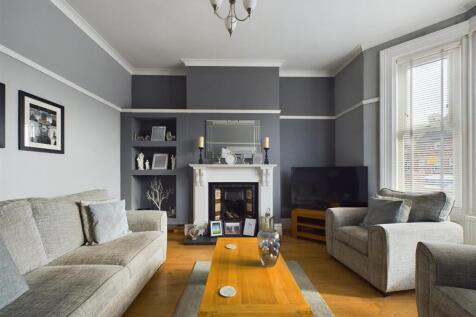 lounge 3.jpg