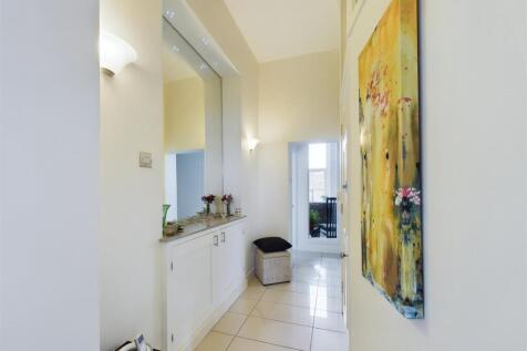 hallway 1.jpg