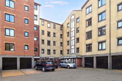 Dolphin quay ext.JPG