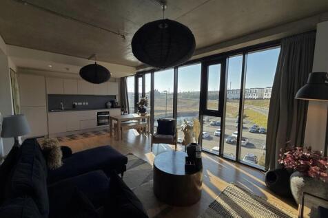 lounge 2.jpg