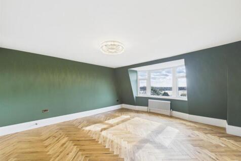 lounge 2.jpg