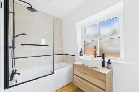 bath 1.jpg